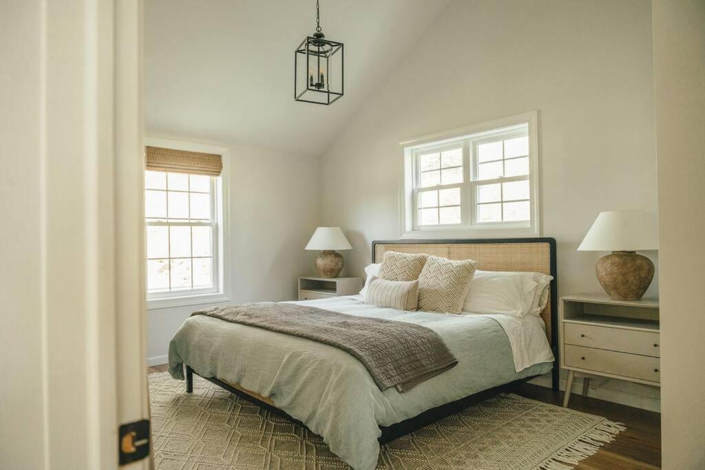 Cozy Cottage, Hot Tub, Fire Pit, 15Min To Hudson And Hiking Catskill Extérieur photo
