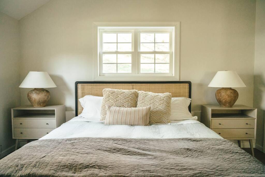 Cozy Cottage, Hot Tub, Fire Pit, 15Min To Hudson And Hiking Catskill Extérieur photo