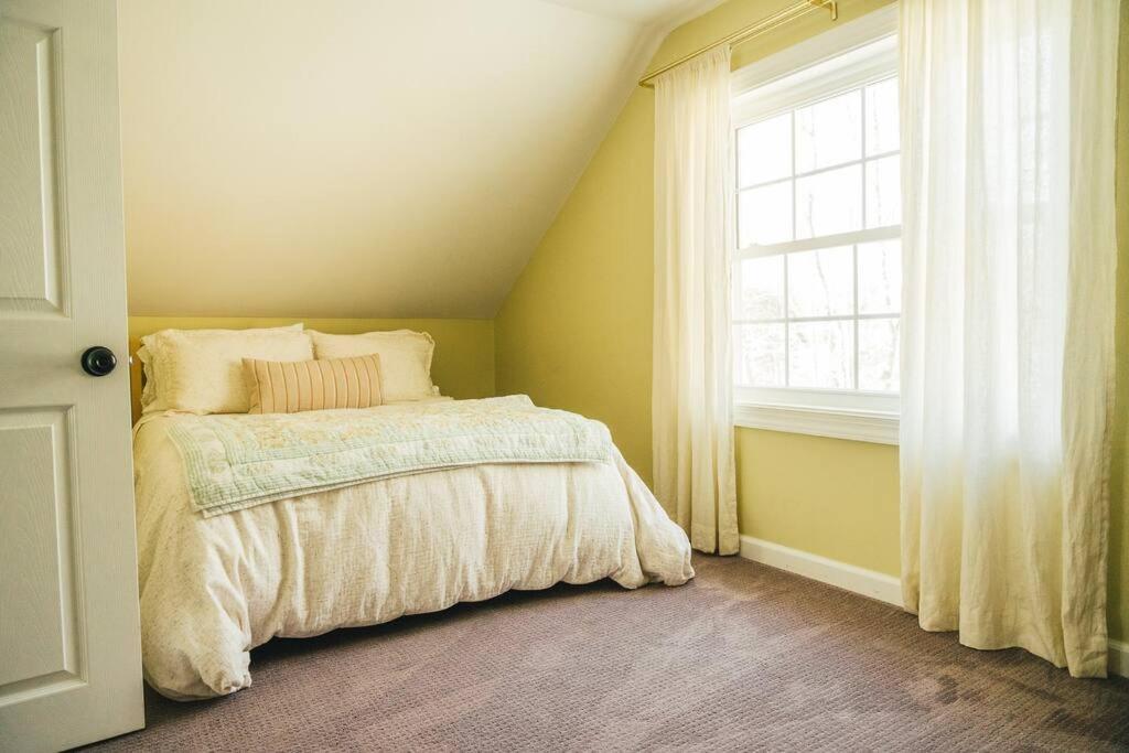 Cozy Cottage, Hot Tub, Fire Pit, 15Min To Hudson And Hiking Catskill Extérieur photo